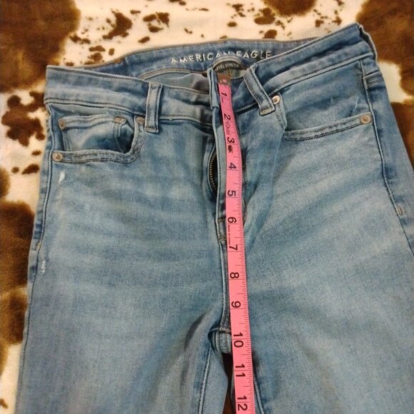 Women's American Eagle Bell Bottom Flare Jeans - Picture 6 of 7